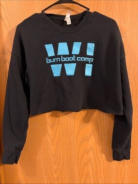 Burn Boot Camp Women's Black Wisconsin Cropped Crewneck Small